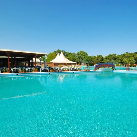 Holiday home Locazione Turistica Borsetti.2 *